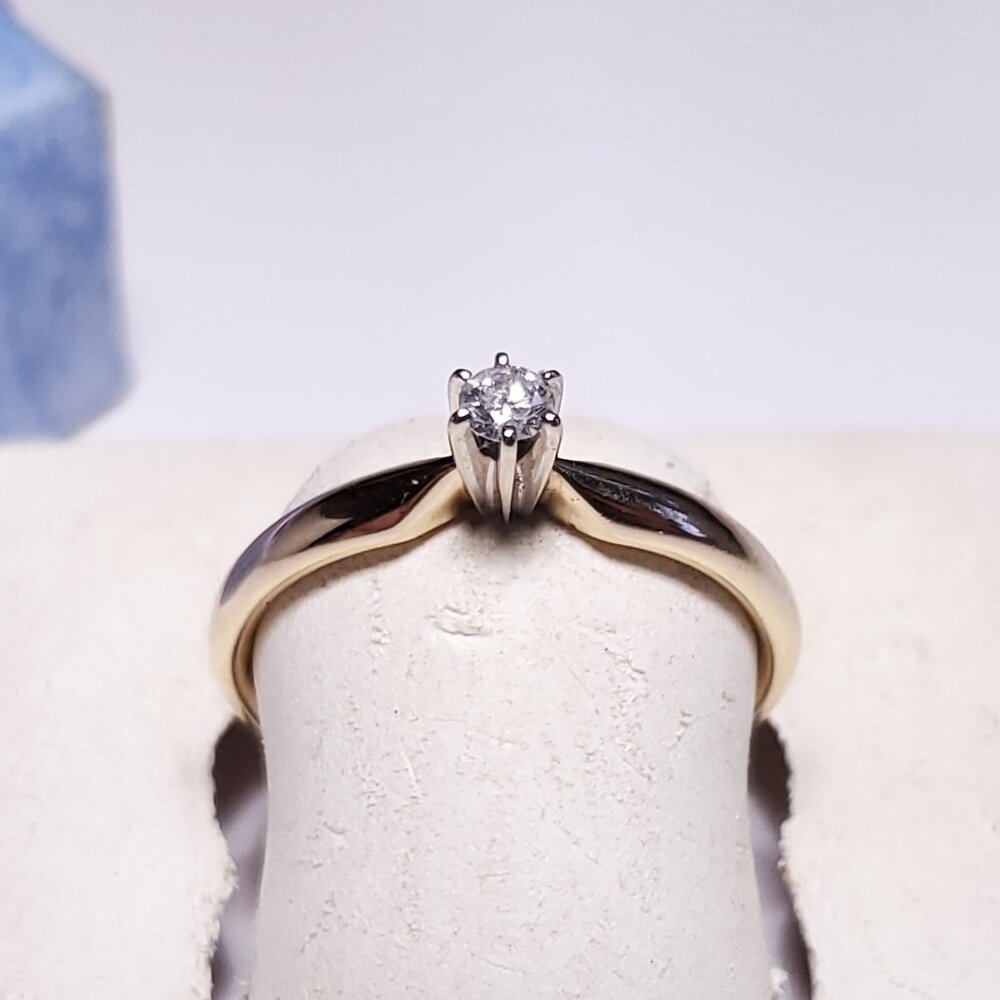 Estate .10ct Natural Rd Diamond Solitaire 6prong 14Kt 2Tone Engagement Ring22522